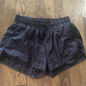 Zyia bomber short